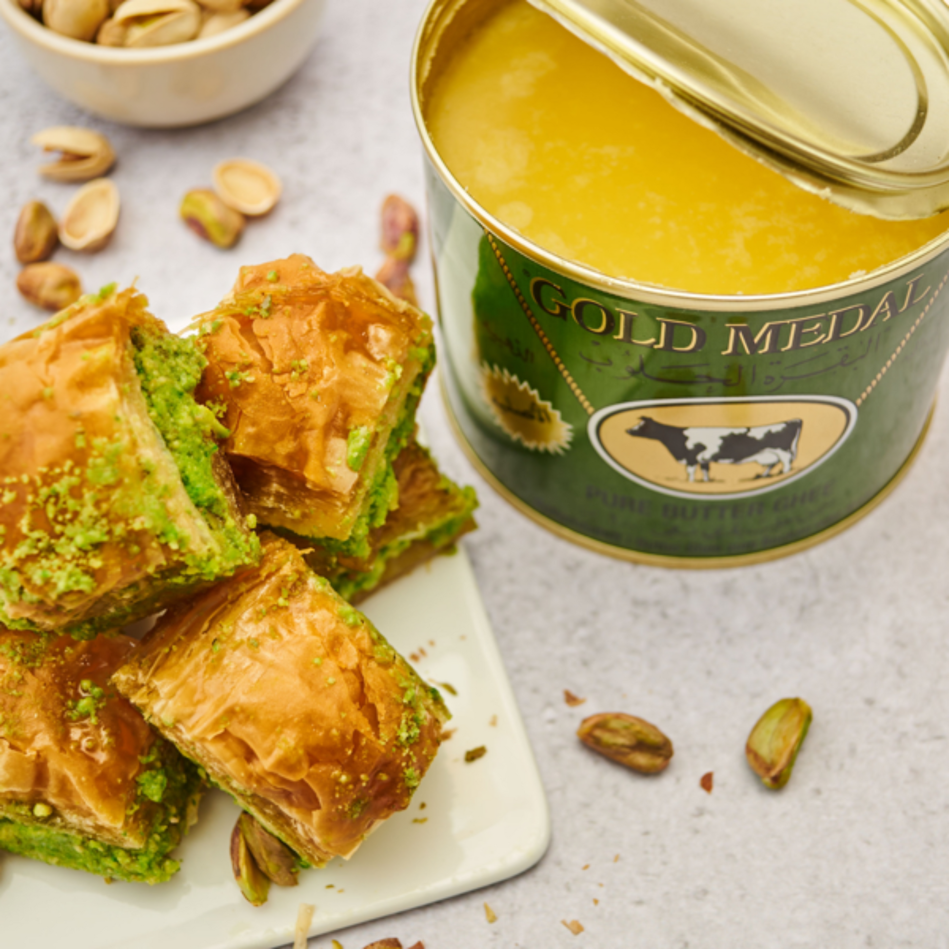 Al Haloub Cow&nbsp;Gold Medal Pure Butter Ghee 1600 GM البقرة الحلوب سمن حليب بقرى نقى